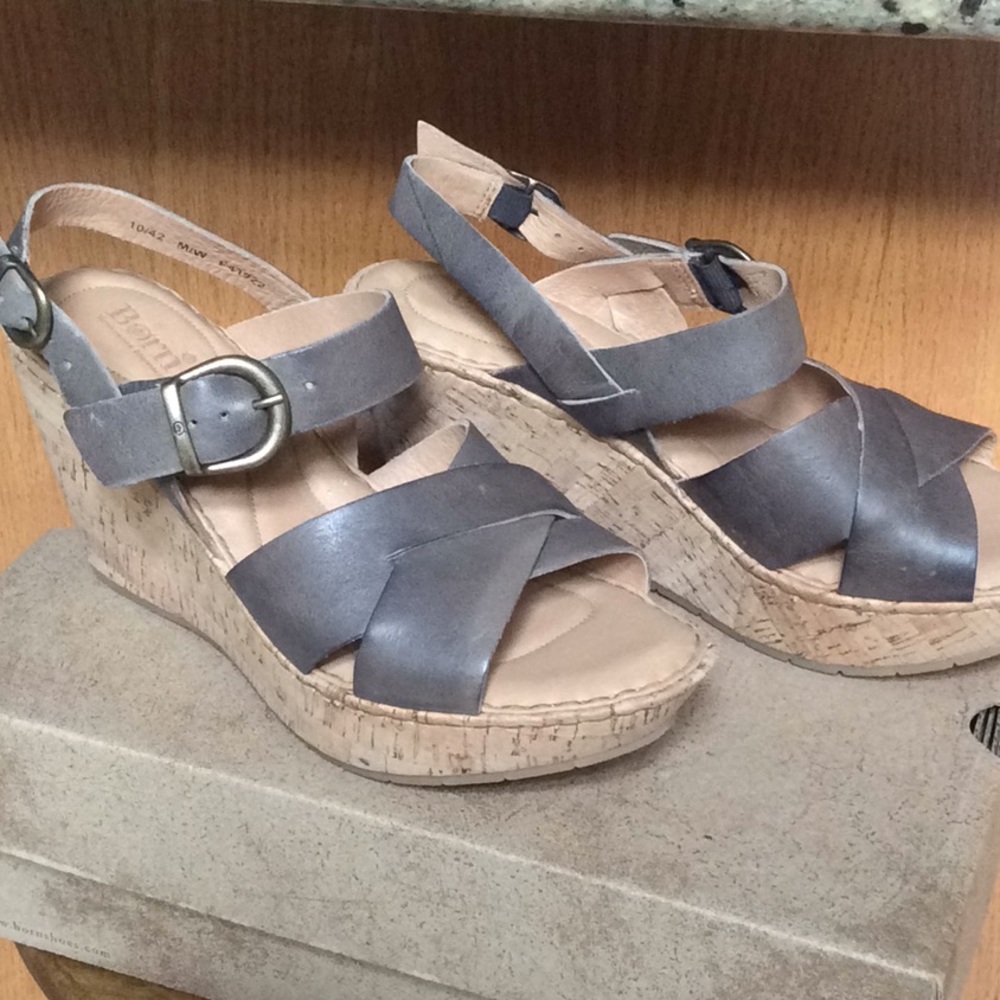 Born sandals - brand new!